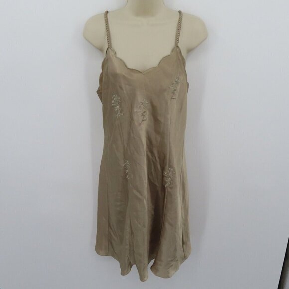 Erika Taylor Womens Small Beige Scallop Braided Embroidered Flower Nightgown VTG - Picture 8 of 9